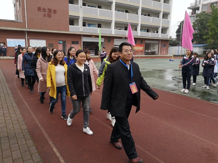 都江堰育才中学