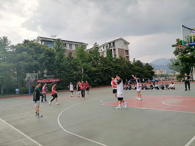 男子篮球友谊赛-(1).jpg