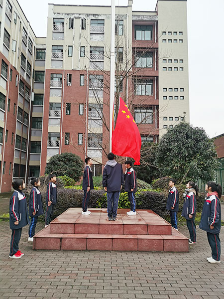 升旗仪式.jpg