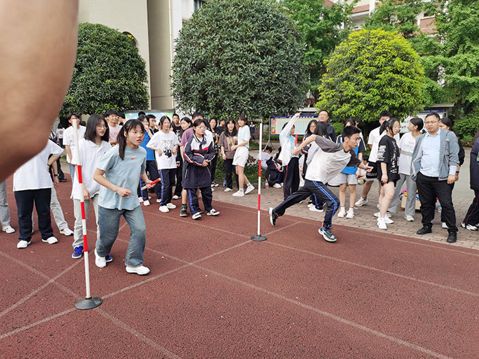 50米迎面接力赛起跑.jpg